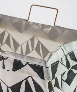 سبد پارچه ای پایه دار طرح زیگزاگ