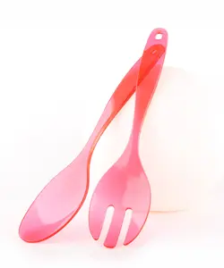 قاشق و چنگال سالاد خوری