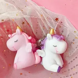 آویز کلید طرح تکشاخ قدیمی