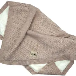 پتو بافتنی نوزاد مدل بافت سبدی آلدینا Aldiana - فروشگاه سیسمونی نوزاد رامینا