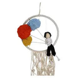 عروسک آویز مکرومه طرح پسر و بادکنک Happy