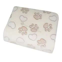 پتو دورپیچ کلاه دار طرح پنجه و قلب کارترز Carters