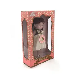 عروسک دختر با موی بافته