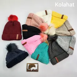کلاه بافت رنگی پوم دار مارک چرمی (KLT-T3322) – کلاهت