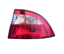 چراغ خطر روی گلگیر سمند LX سمت راست فن آوران