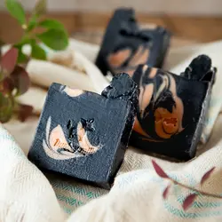 صابون زغال فعال شیر الاغ