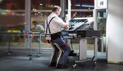 طراحی ارگونومیک ایستگاه کاری جت پرینتر در یک کارخانه مواد شوینده