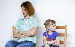 رابطه بین تنظیم هیجانات مادر با مشکلات رفتاری کودکان دختر 3 تا 6 سال