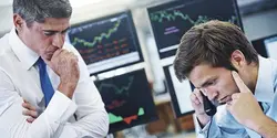 ارائه مدل پیش بینی عملکرد انسان بر مبنای تعیین شاخص های کلیدی عملکرد فاکتورهای انسانی با استفاده از رویکرد فازی و الگوریتم تطبیقی هوشمند در اتاق کنترل صنعت نفت و گاز