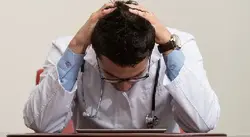 بررسی وضعیت سلامت روان و فرسودگی شغلی در پرسنل بهداشتی درمانی در دوره کووید 19