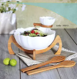 سالاد خوری همراه با سس خوری