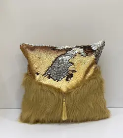 کوسن پولک و خز مربع