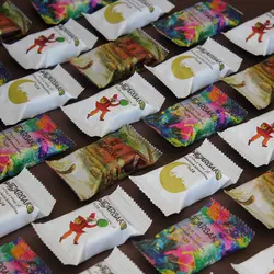 گز لقمه عسلی و ترنجبينی 28% مغز پسته و بادام آرباکو