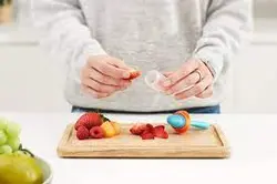 میوه خوری سیلیکونی بون boon