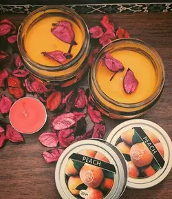 شمع کانتینری با رایحه هلو(روجا)