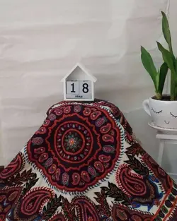 رومیزی پته یک متری