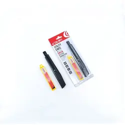 کاتر کوچک مشکی به همراه یک بسته تیغ