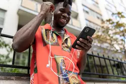 پاورکیس وایرلس Mophie آیفون 11 پرو  - 2200 میلی آمپر