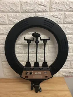 رینگ لایت ZB-R18