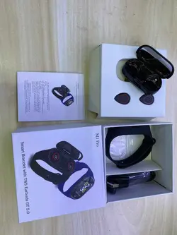 ساعت فیتنس و ایربادز Trackbuds