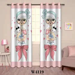 قیمت و خرید پرده چاپی دختر عینکی و عروسک کد W4119 - دکوشنل