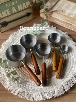 پیمانه دسته چوبی نقره ای