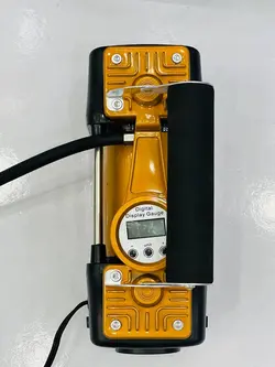 پمپ باد فندکی دیجیتالی چراغ دار digital disply gauge