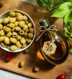 روغن زیتون فرابکر محلی بو دار طارم