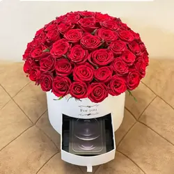 باکس گل آرتا | خرید باکس گل رز 40 شاخه کشودار برای سورپرایز