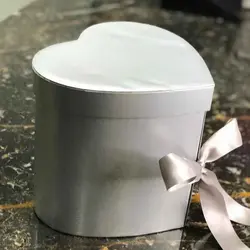 باکس گل ژینوس | باکس گل طرح قلب ( دو طبقه ) + شکلات شونیز