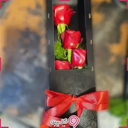 باکس گل رز همراز