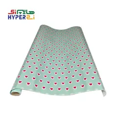 کاغذ کادو براق واترپروف طرح قلب (2عددی)