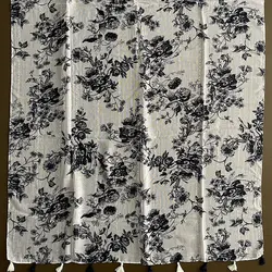 شال نخی پولک دار سفیدسرمه ای