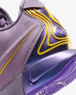 کفش بسکتبال مردانه Nike LeBron 21 رنگ بنفش روشن