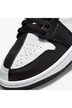 Air Jordan 1 Mid Homage Black White Dr0501 101