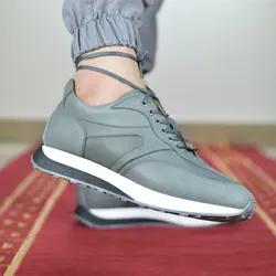 کفش اسپرت چرم طبیعی، رنگ طوسی، نوع چرم رویه هورس طبیعی گاوی کد مدل ۵۰۶