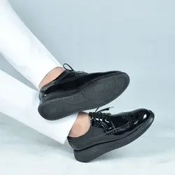 کفش اسپرت چرم طبیعی، رنگ ورنی مشکی، نوع چرم رویه طبیعی گاوی کد مدل ۵۰۱