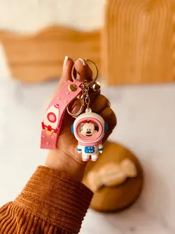 جاسوییچی لباس فضانورد