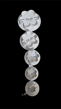 کاتر فشاری شش گلبرگ نقطه دار5 عددی