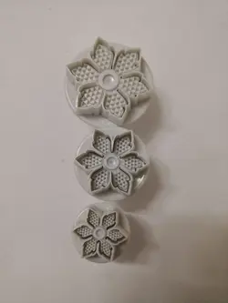 کاتر فشاری گل طرحدار