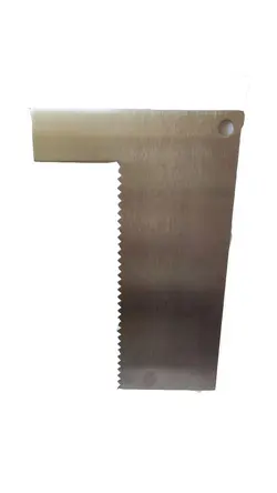 کاردک فلزی دندانه دار