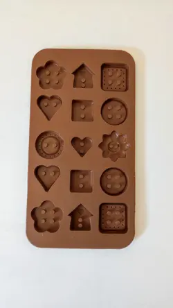 قالب شکلات دکمه