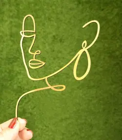 تاپر چهره نیم رخ