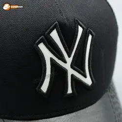 کلاه پشت توری نقاب کوتاه چرم طرح NY | کلاهسان