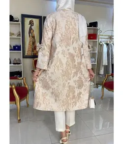 مانتو ژاکارد کرم طرحدار ترک