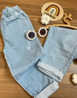 شلوار جین پاپیونی‎