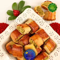 شیرینی نازک پسته ای