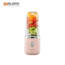 آبمیوه گیری و مخلوط کن همراه شیائومی مدل Xiaomi Deerma DEM-NU05 Mini Juice Blender Operating