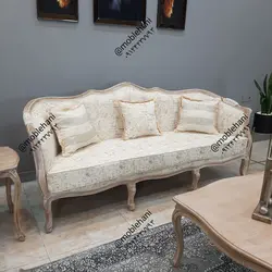 مبل کلاسیک فرانسوی پشت گرد