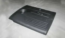 کاور روي موتور